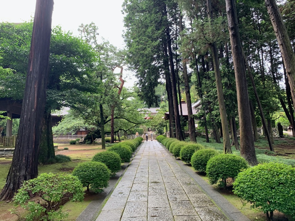 兜率山廣園寺参道