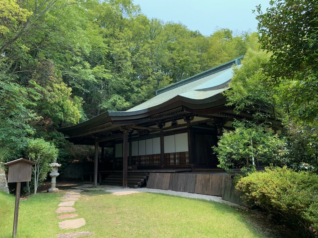 天心山神勝寺開山堂