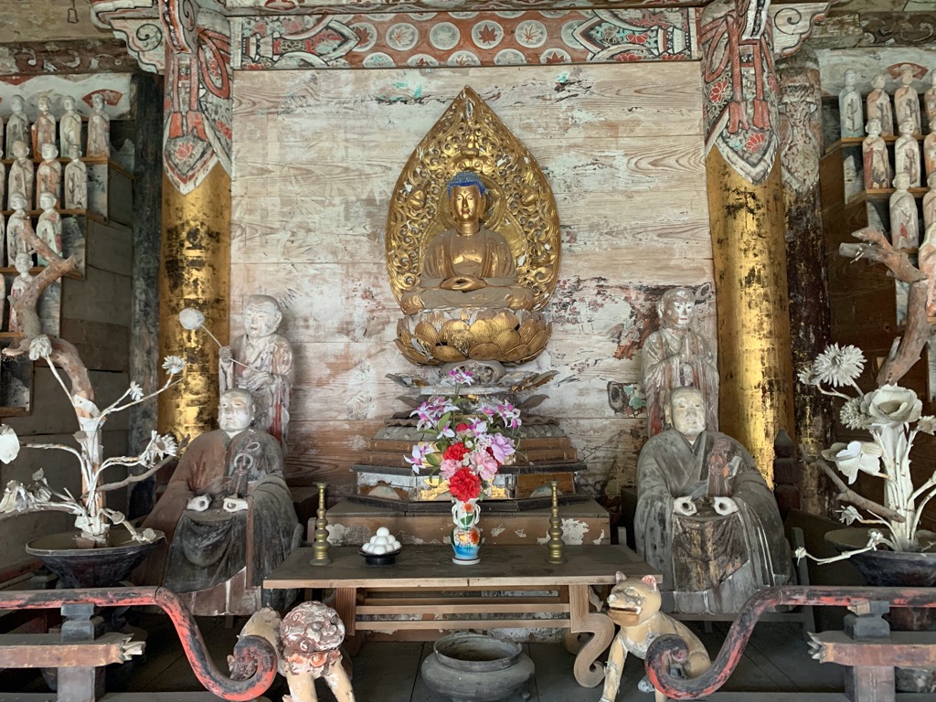 大蓮寺五百羅漢堂本尊