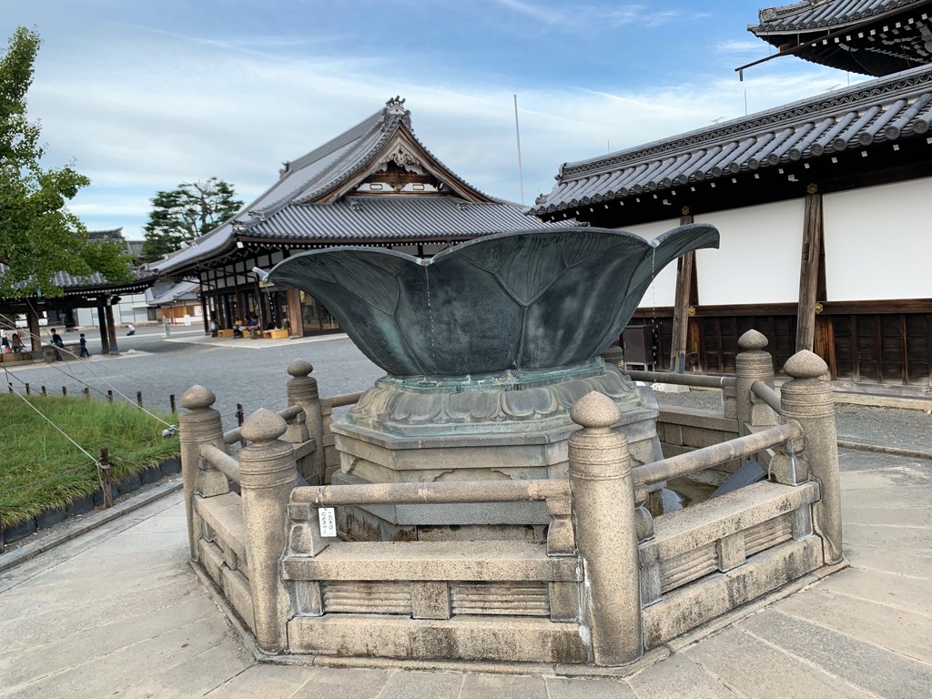 本願寺天水桶