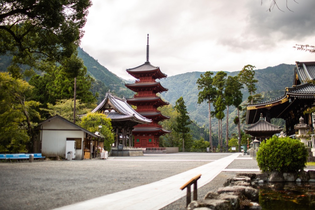 久遠寺五重塔