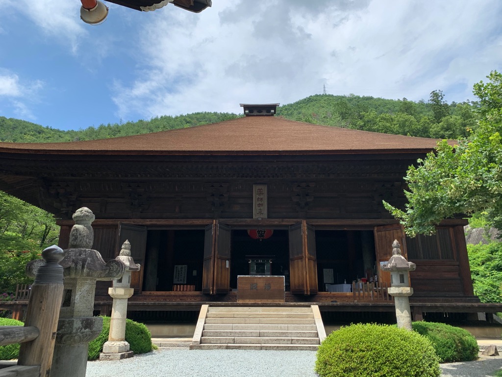 柏尾山大善寺薬師堂