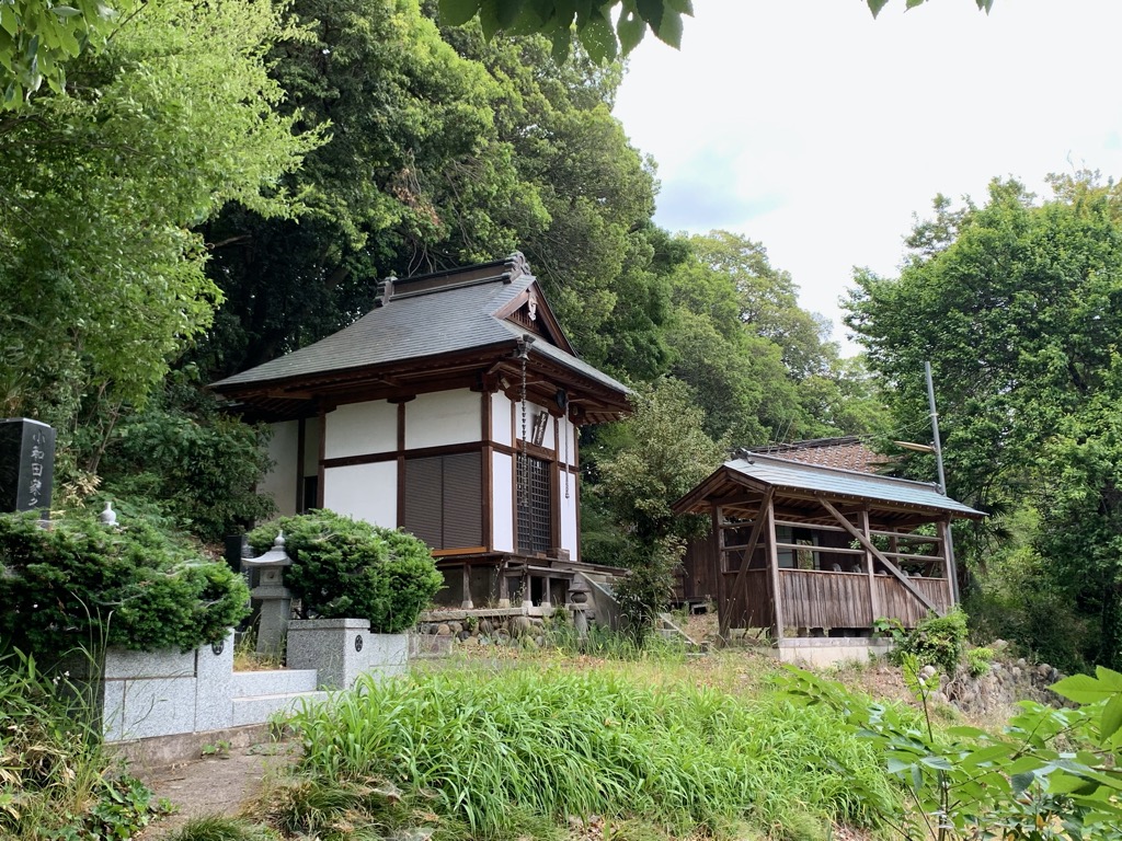 岩井山千年寺乳房地蔵堂